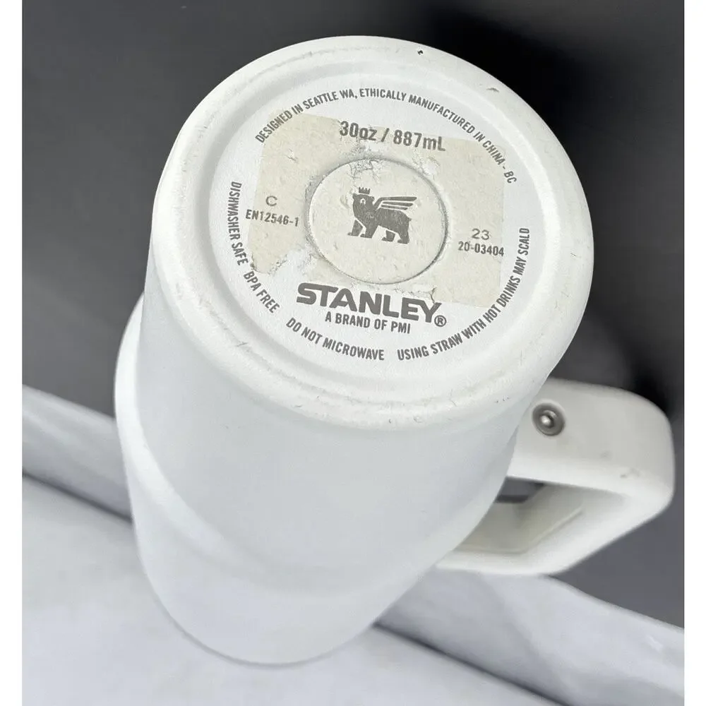 Stanley Quencher H2.0 Tumbler 30oz White Handle Straw Vacuum Insulated BPA-Free - Picture 5 of 6